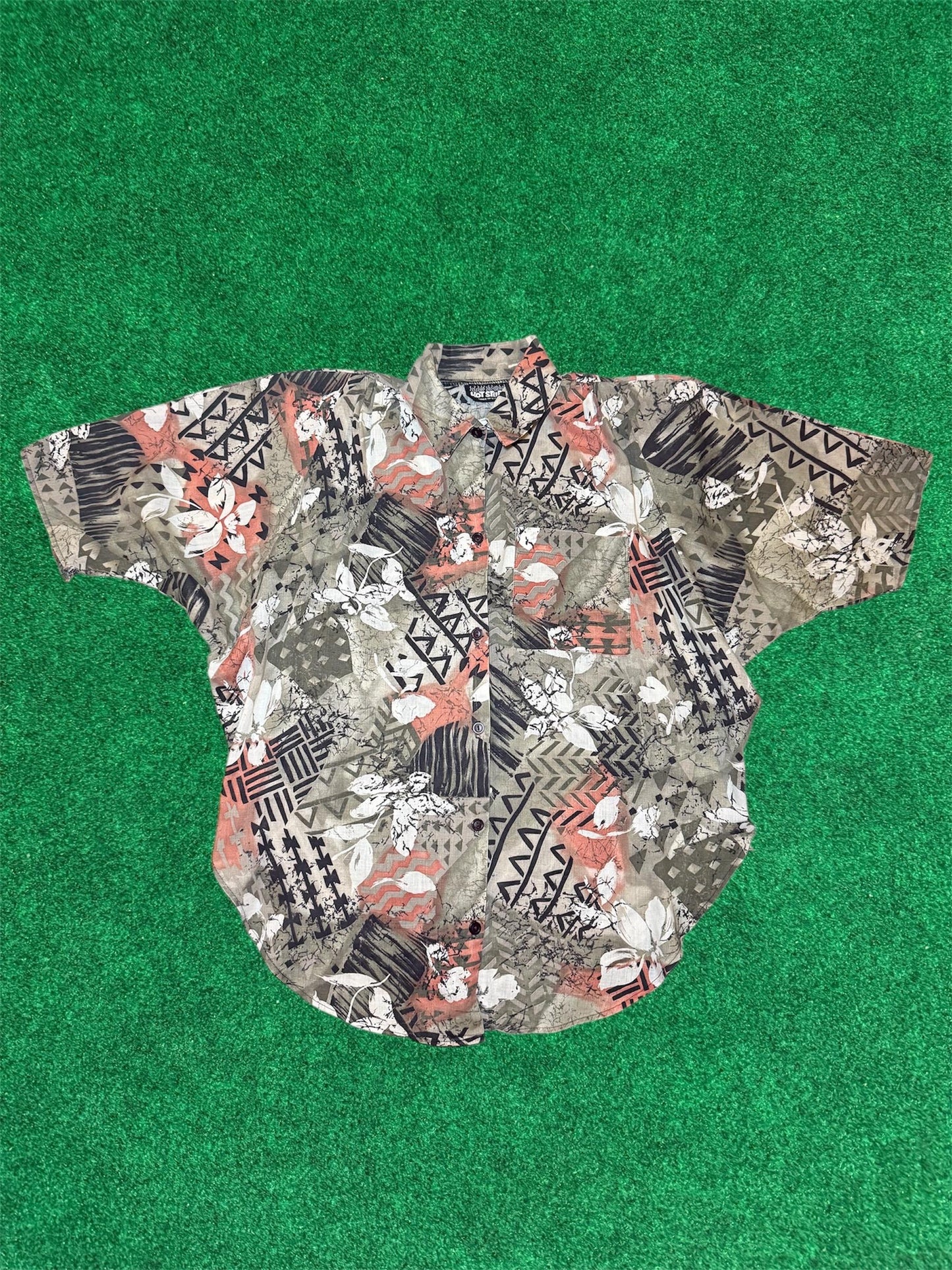 Aztec Hawaian mixed print 80s Button down W/ shoulder pads