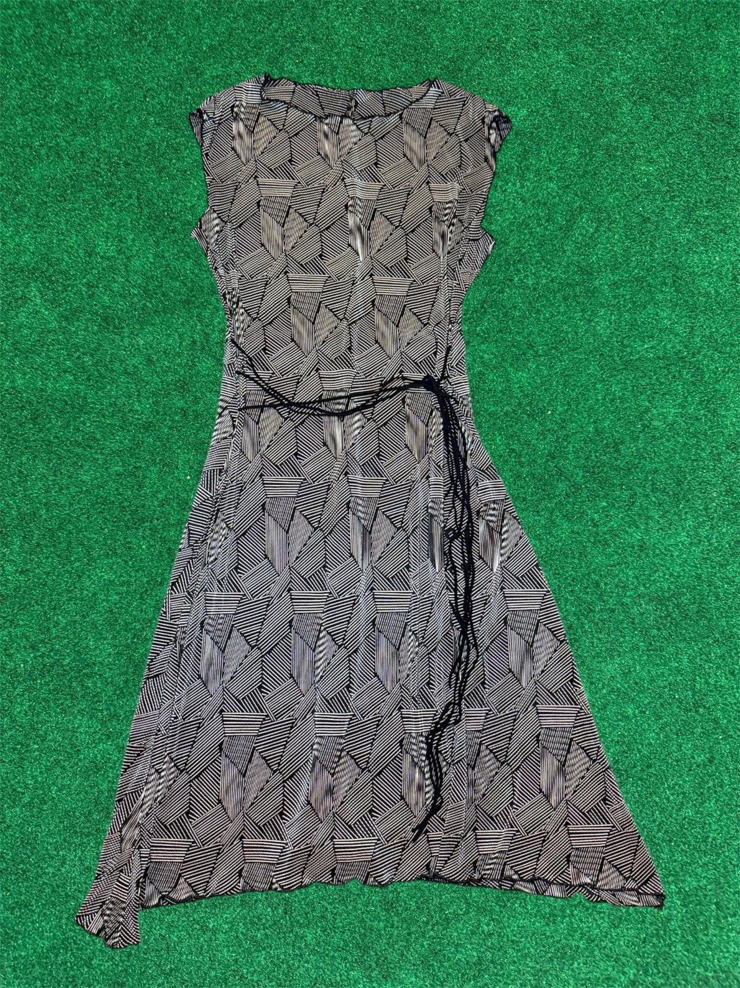 "Connected" Petite Geo-Abstract Cap Sleeve Midi Dress w/ Tie Belt