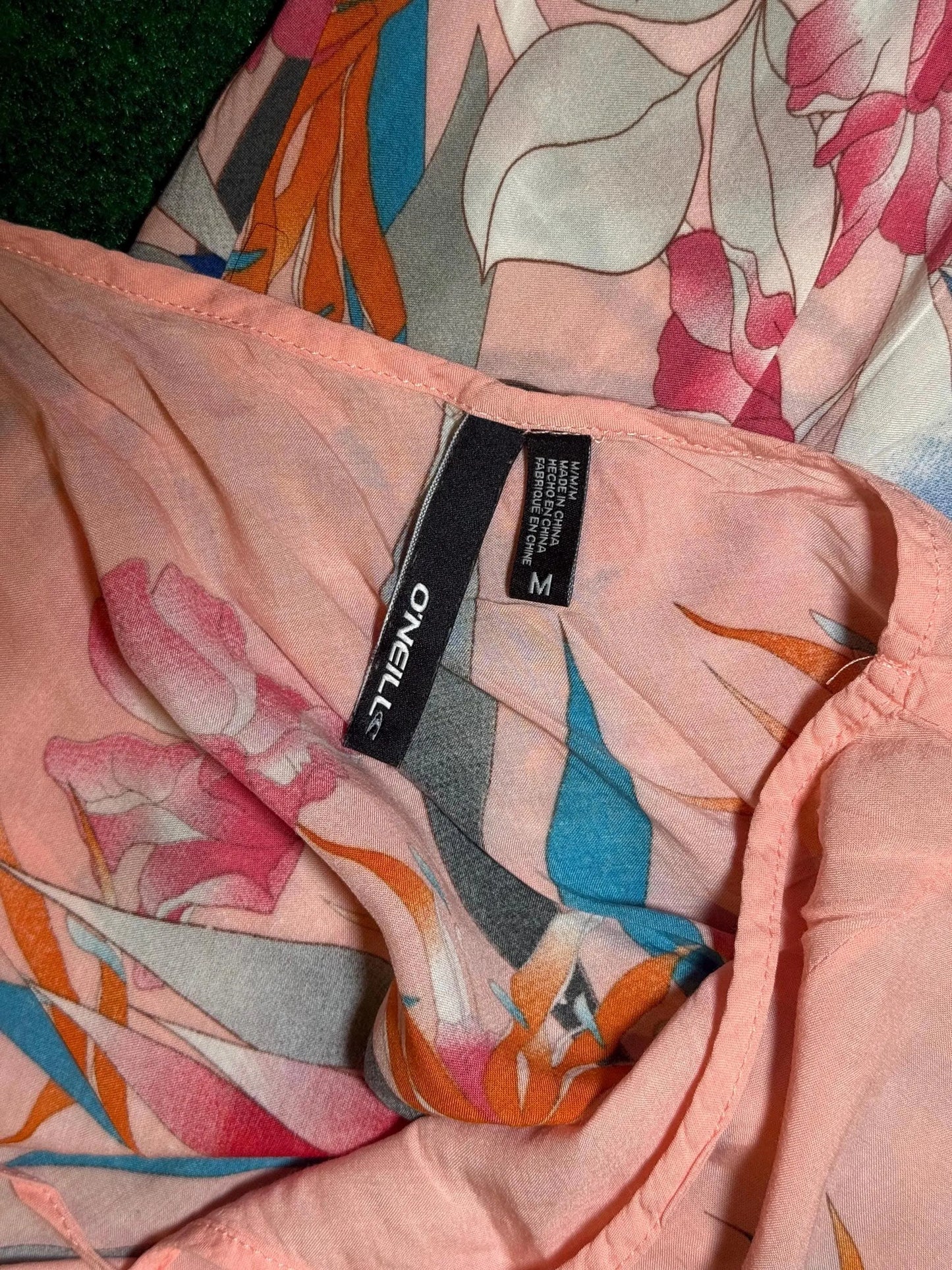 O’Neill 90s Tie-up back blouse